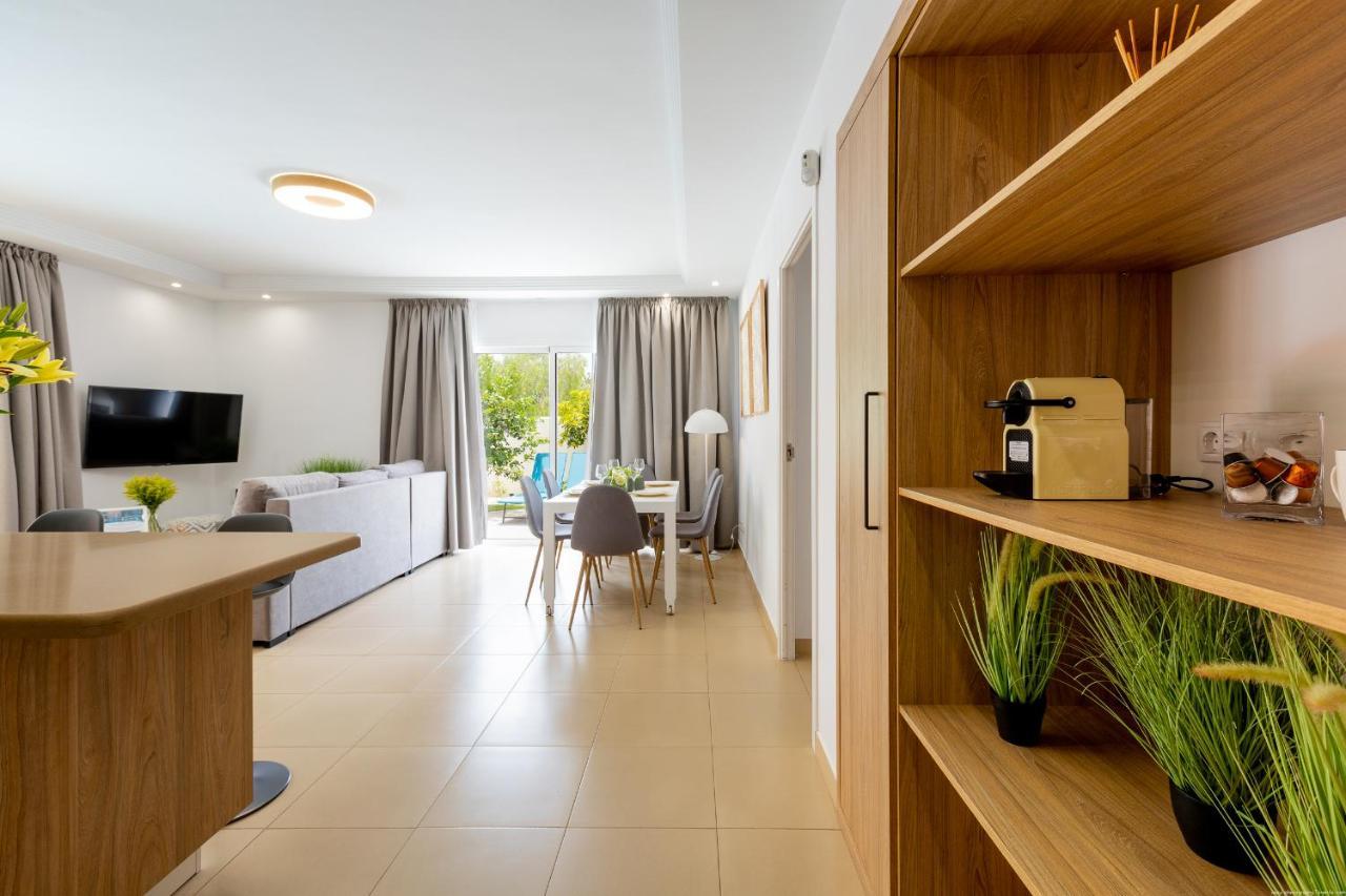 Villa With A Private Swimming Pool קיאו סלבאחה מראה חיצוני תמונה