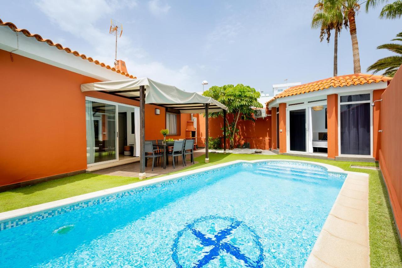 Villa With A Private Swimming Pool קיאו סלבאחה מראה חיצוני תמונה